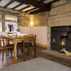 Holiday home Exquisite Bronte Country - Free Parking, Haworth
